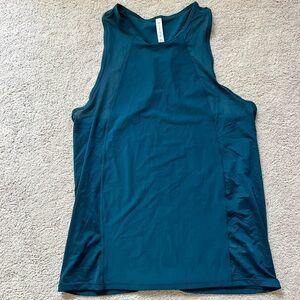 Athleta workout tank top size small with mesh sides.